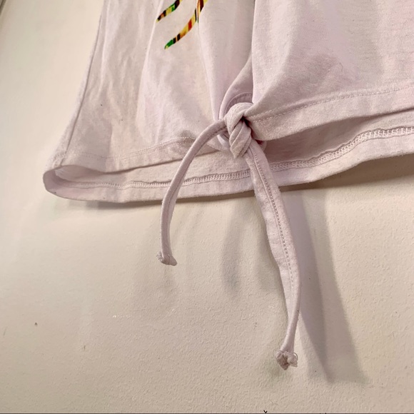 Front Tie Parrot Shirt - Picture 6 of 7